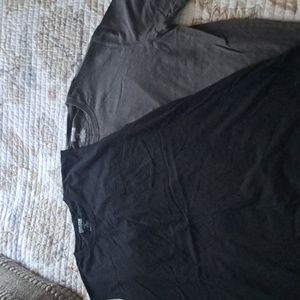 NWOT 2 mens t-shirts Duluth